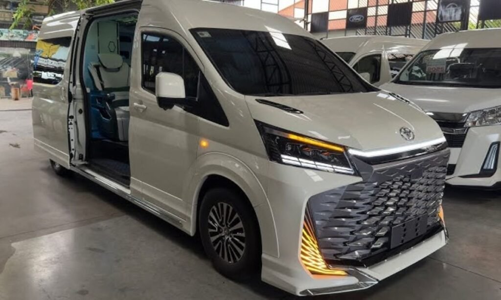 2026 Toyota Hiace Highroof Bus V6 3.5L Petrol | 13-Seater Full Review